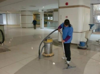 开荒保洁 新居入伙与物业保洁托管的关键第一步